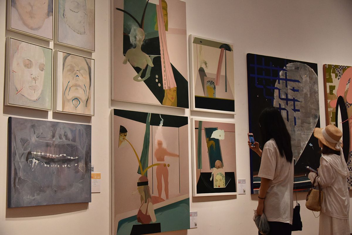 杭州美术职业学校美术设计专业：优势、劣势及未来发展