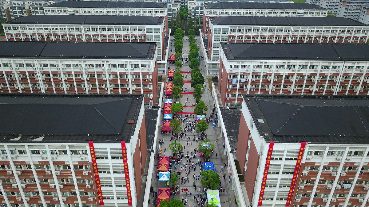 扬州旅游商贸学校地址在哪里