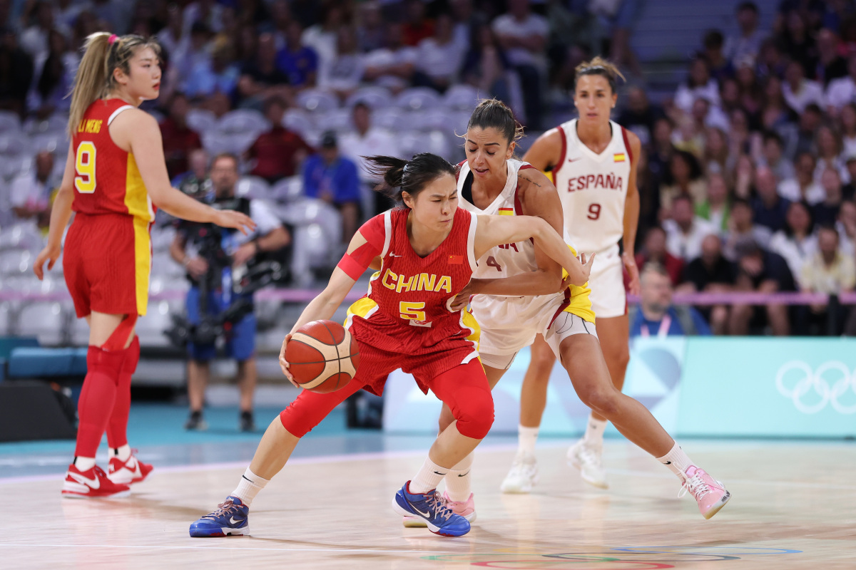 法国女篮 vs中国女篮，中国女篮与法国队比赛