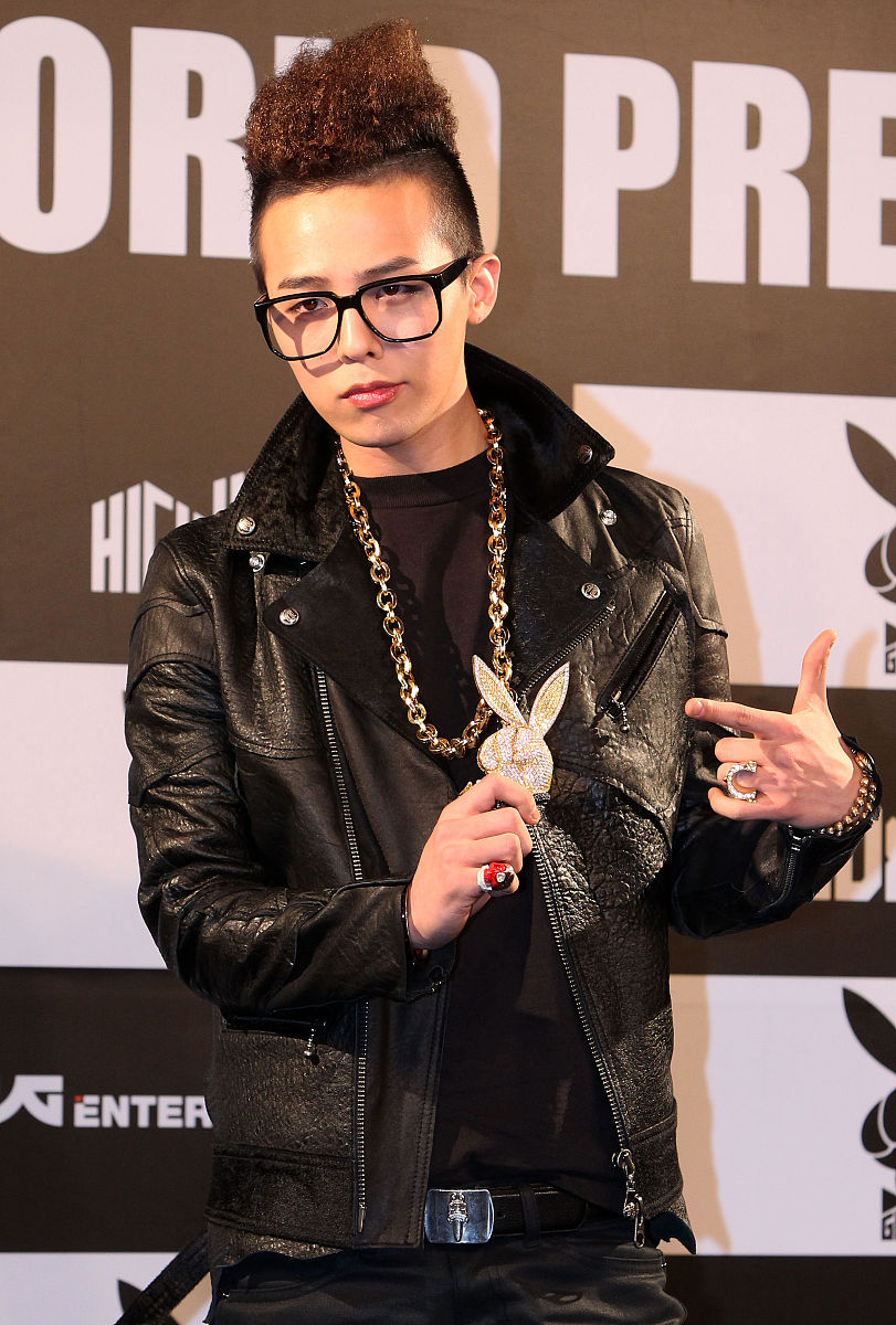 2010年12月14日,首尔,bigbang成员举行了新专辑《gd&top》网络新闻发