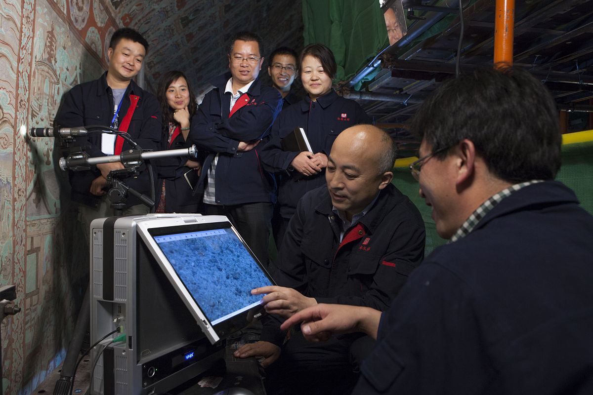 敦煌考古编制岗位零应聘破解困境你有哪些建议？1 扩大招聘范围：可以通过在各大高校、研究机构、博物馆等单位发布招聘信息吸引更多的优秀人才应聘。2 提高薪酬待遇：考虑提高薪酬待遇以吸引更多的人才加入敦煌考古编制岗位。3 提供培训机会：为了吸引更多的人才可以提供培训机会提高应聘者的专业技能和知识水平。4 加强宣传力度：加强对敦煌考古编制岗位的宣传让更多的人了解这个职业提高其知名度和吸引力。5 提供更好的