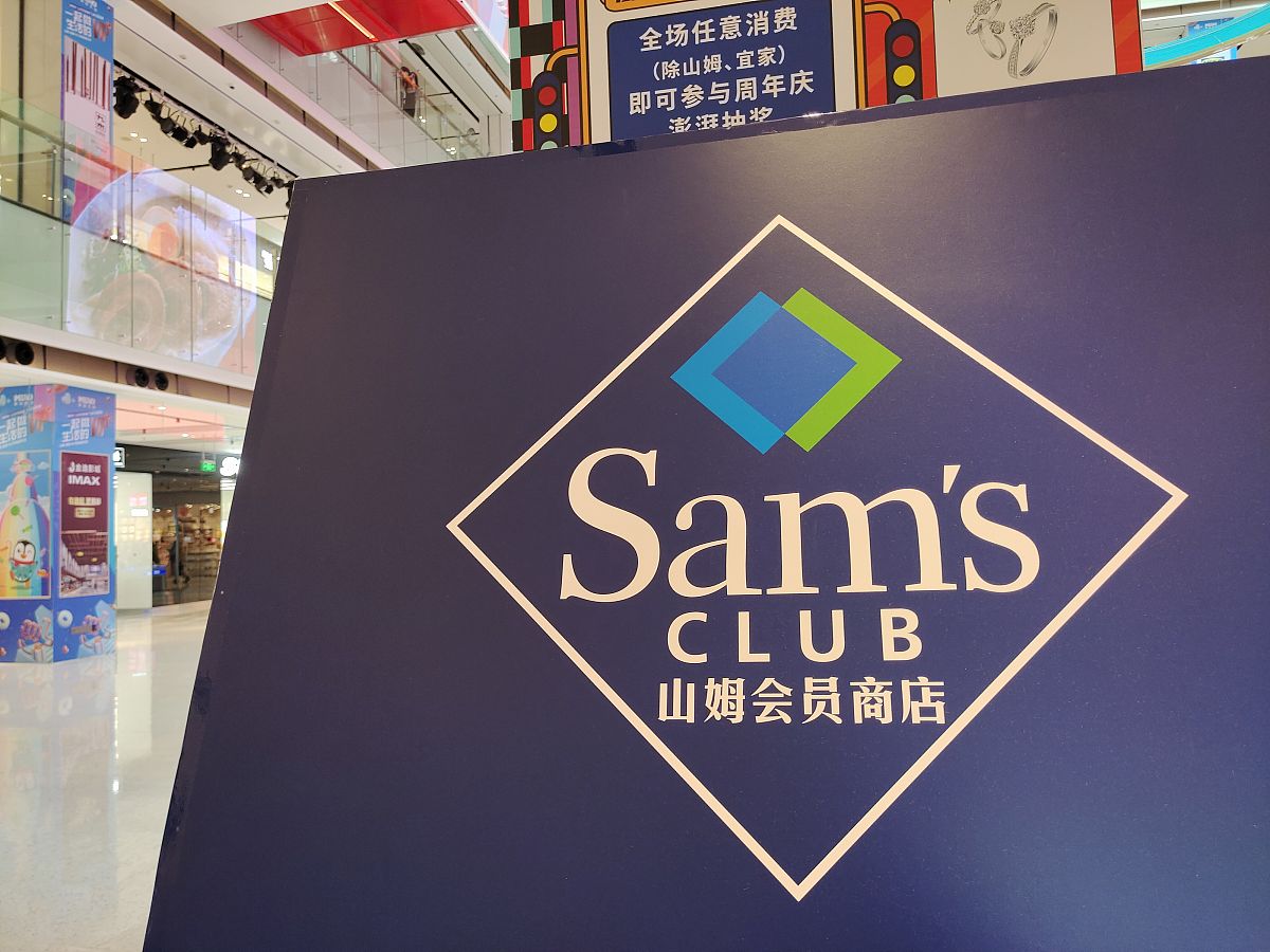 请取几个品牌名字品牌名字要突出像羽毛一样轻又像炉火一样温暖科技然后又很时尚