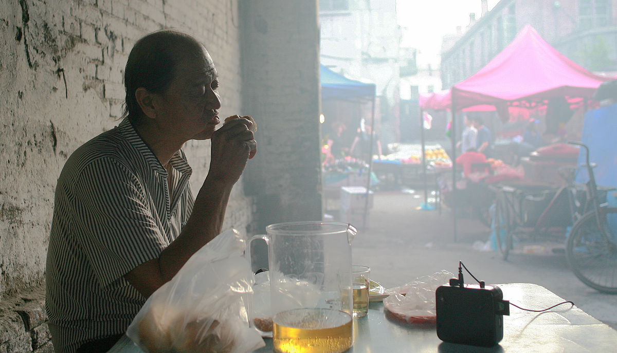 人间烟火气，生活中的碎碎念：平凡生活中的温暖与思考