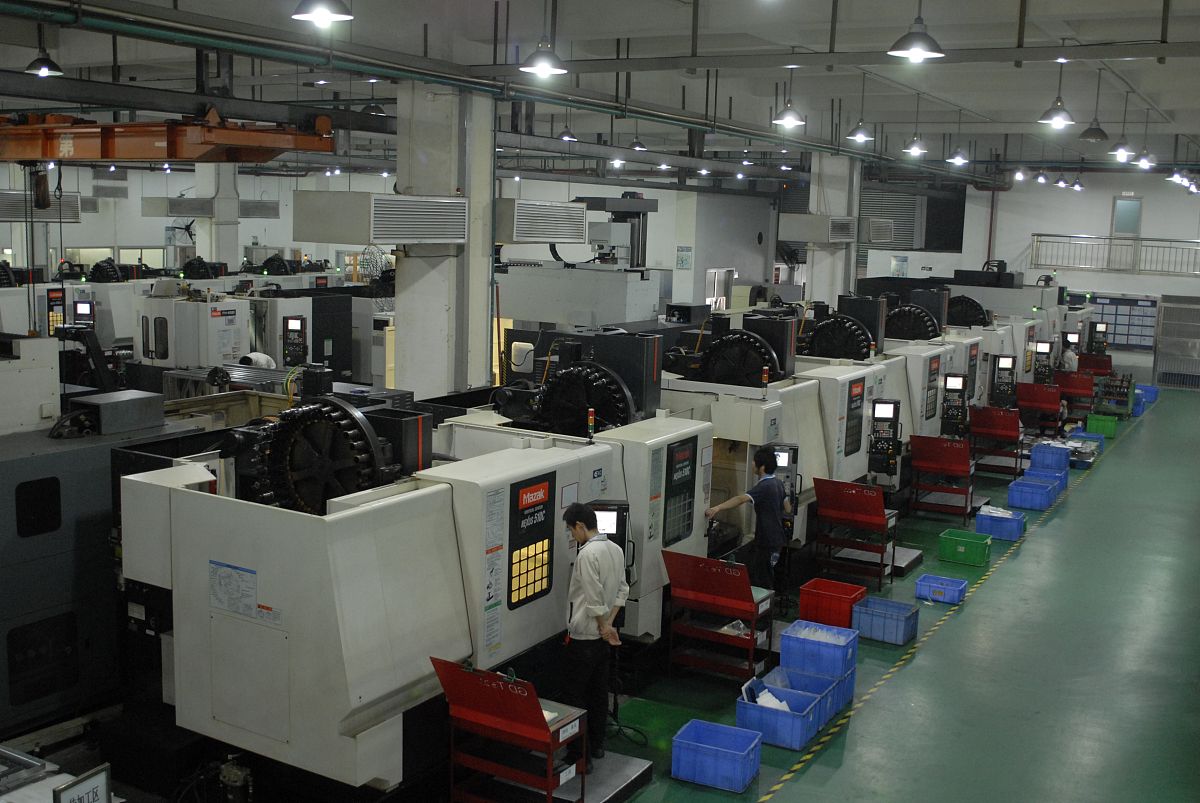 湖北诺御汽车零件实习报告：参观硬度测试、冲焊车间、机加车间和生产线