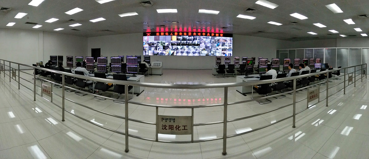 帮我写一段湛江市人民检察院一楼大礼堂更换音视频设备项目的设计思路
