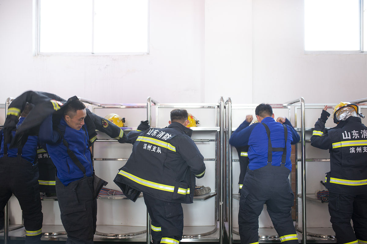 队员突发意外紧急处理预案及应对措施