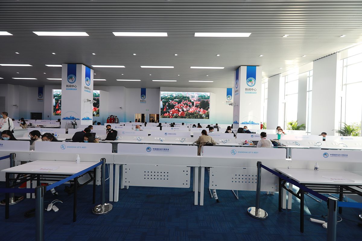 上海震旦职业学院物联网应用技术专业怎么样