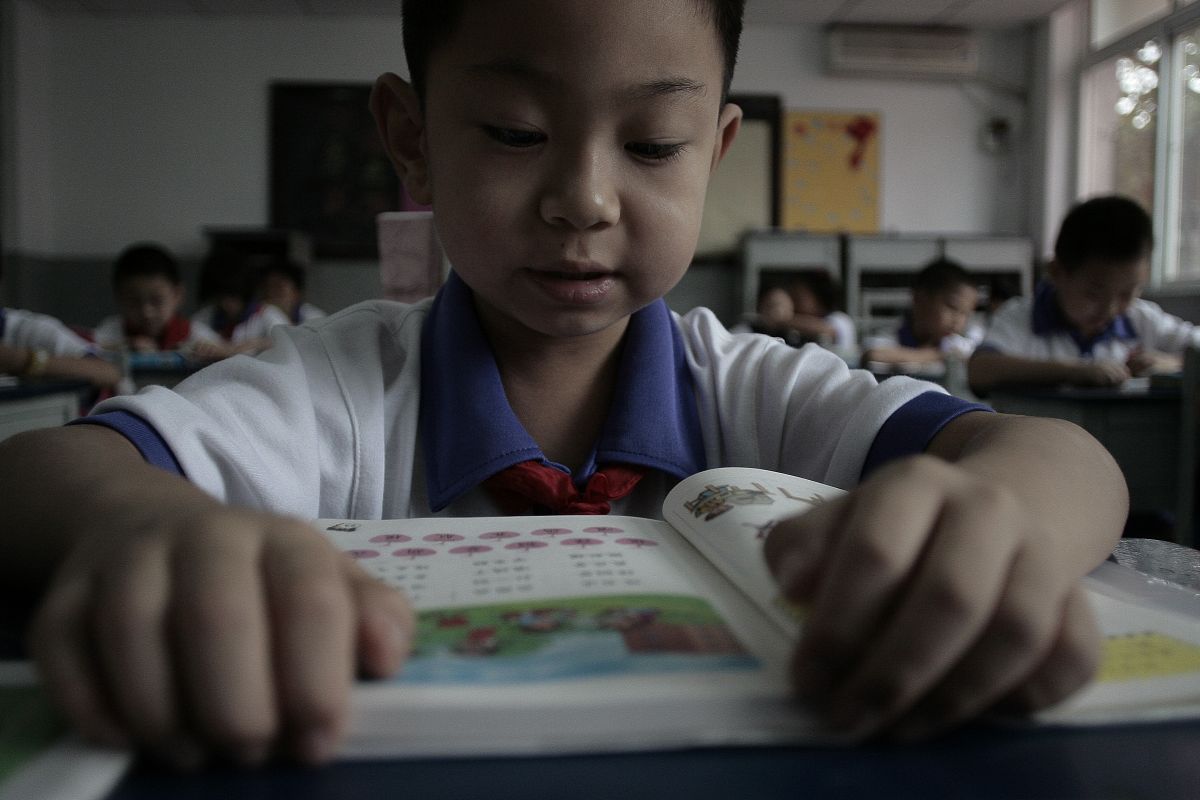 幼儿园开学会议记录：教育理念、师资力量、课程设置等