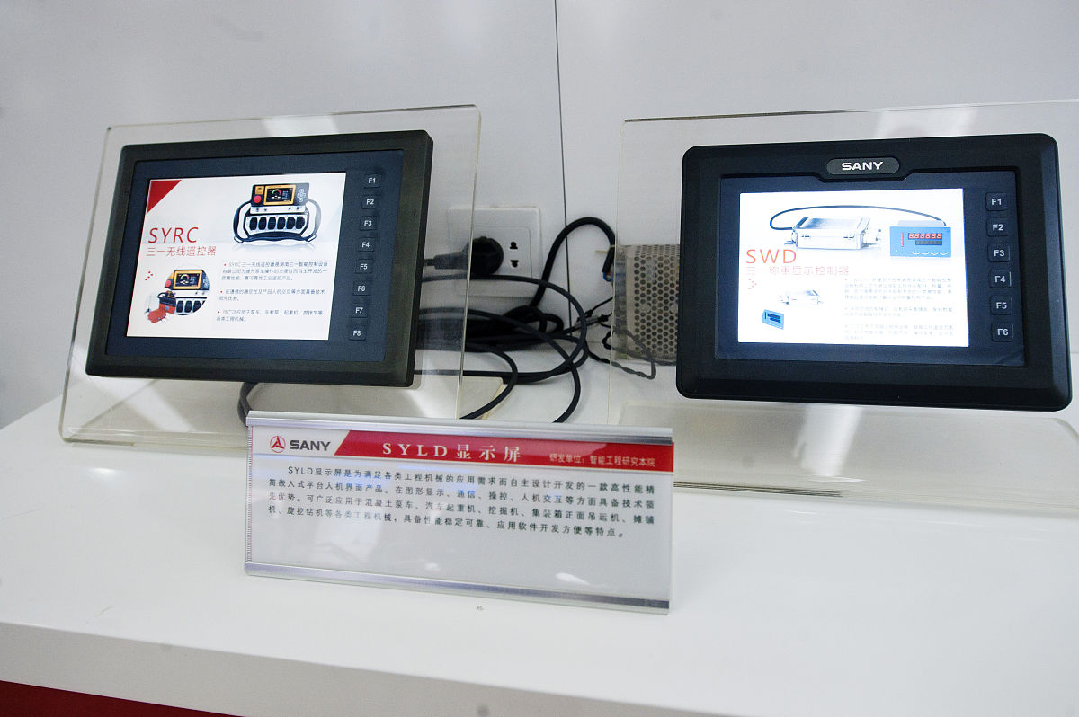 润色一下这句话在国外发展比较成熟的软件有龙腾触摸屏点菜系统龙腾酒店餐饮管理系统件采用了独特的组网技术以windows 为操作平台全32位应用软件系统功能在国内处于领先地位。网络系统是以windows 搭成的对等网络简单实用、稳定可靠保证企业非常迅速地把信息传递到各个点 润色一下这句话在国外发展比较成熟的软件有龙腾触摸屏点菜系统龙腾酒店餐饮管理系统件采用了独特的组网技术以windows 为操作平台全32位应用软件系统功能在国内处于领先地位。网络系统是以windows 搭成的对等网络简单实用、稳定可靠保证企业非常迅速地把信息传递到各个点