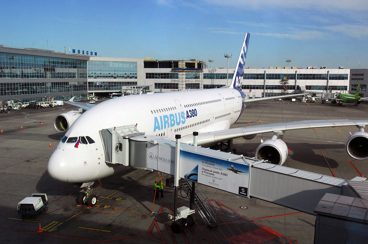 关于播音a380的电子系统的不少于两千字的论文