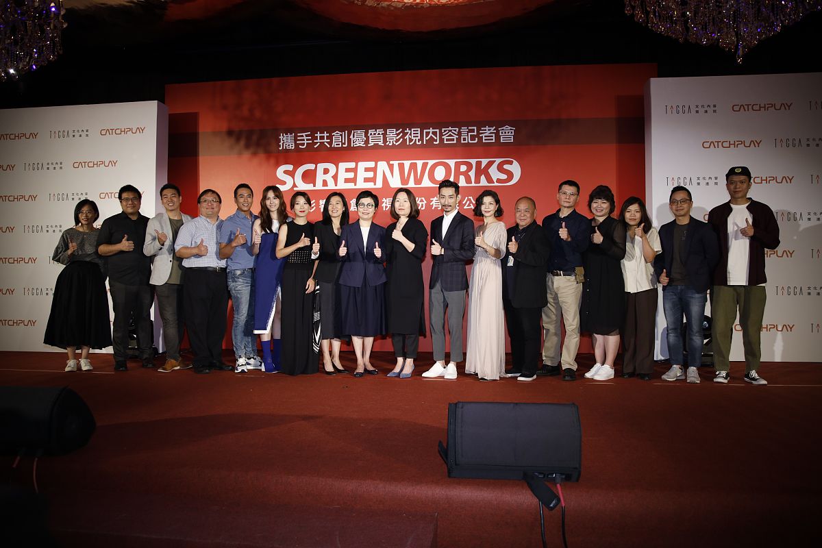 辩论赛观后感辩论赛是2020国际华语辩论邀请赛 复赛 第四场 北京大学VS中国人民大学 在当下泛娱乐化现象是不是弊病。不少于1500字。按照以下模板：比赛选择2020国际华语辩论邀请赛决赛辩题理解需要不需要共情正方一辩立论①第一部分在定义的时候举的例子打辩论需要查资料按正方的逻辑不能证明查资料就是核心能力只能证明需要不是时时刻刻都要。②第一论点分娩体验机的例子我个人感觉有点奇怪共情应该≠