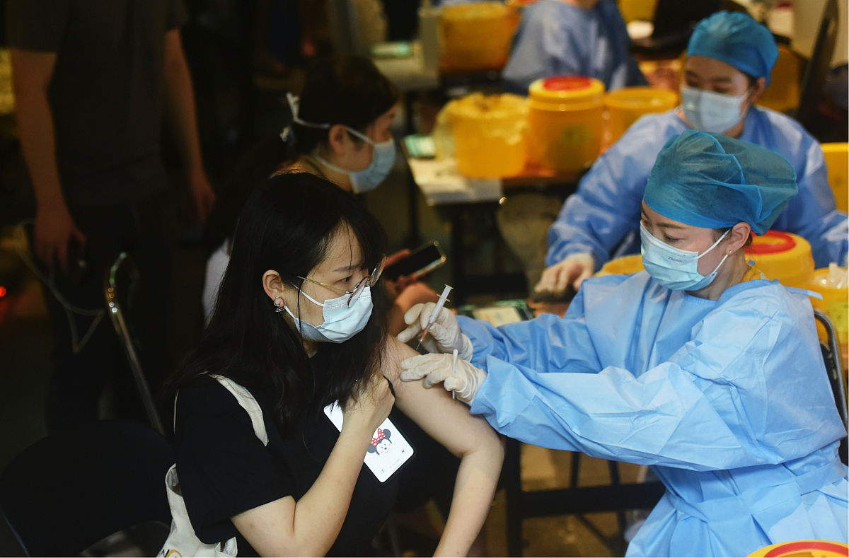 我需要你作为一名SEO帮助我把对应的关键词变为包含多个需求且吸引人的SEO长标题但要注意长标题不可以是疑问句以下是内容：杭州hpv疫苗接种点在哪里