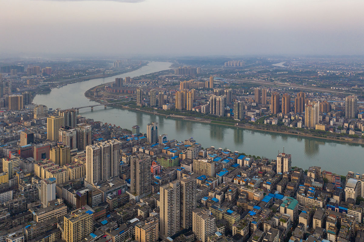 2019年3月30日,湖南省衡阳市,航拍湘江穿城而过.