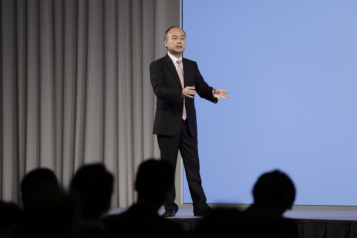 自由现金流与投资对公司价值的影响：基于资本结构介入变量的实证研究