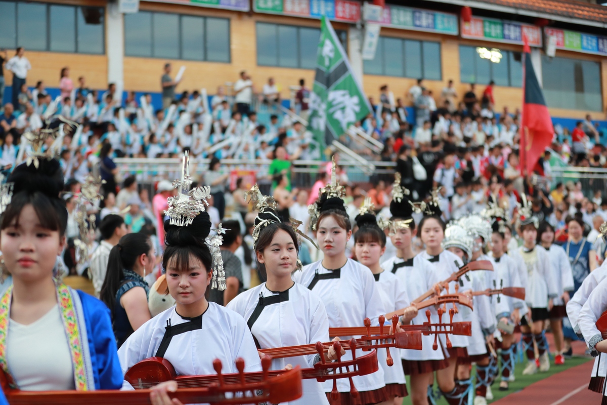 玉屏侗族自治县中等职业学校服装设计与工艺专业课程内容详解