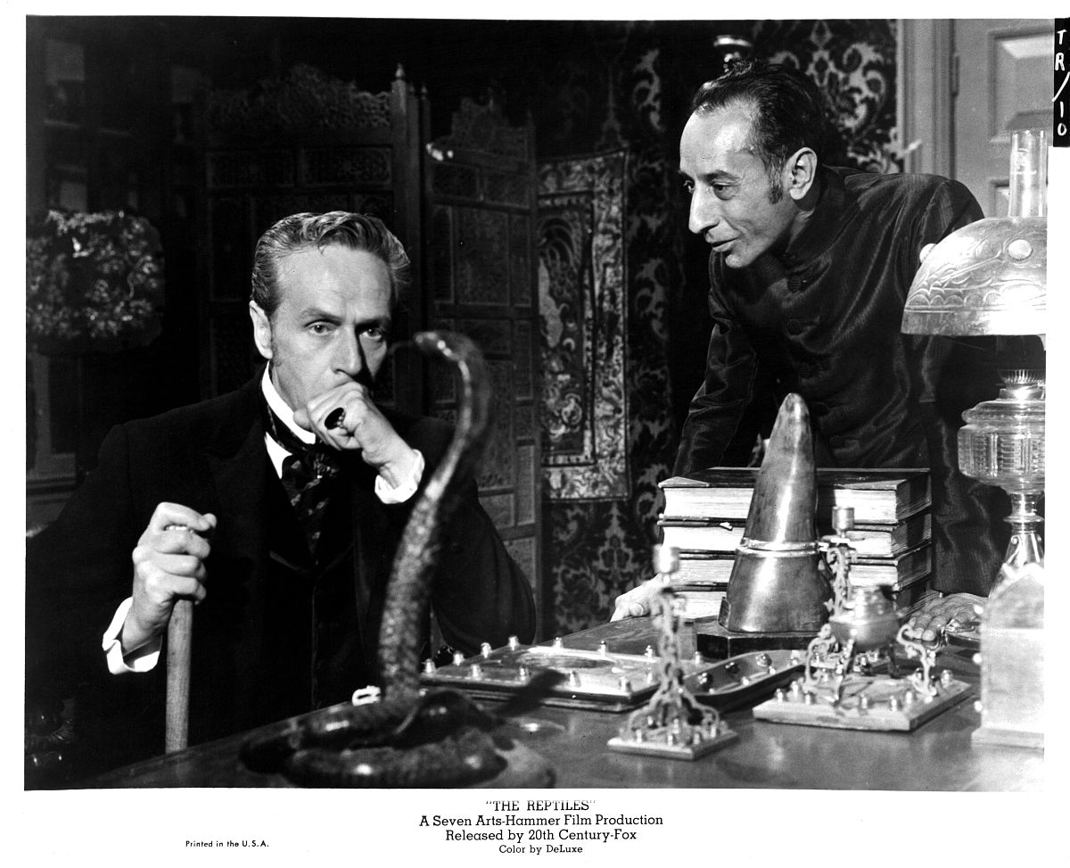 (l) actor noel willman on set of the 20th century fox movie 'the