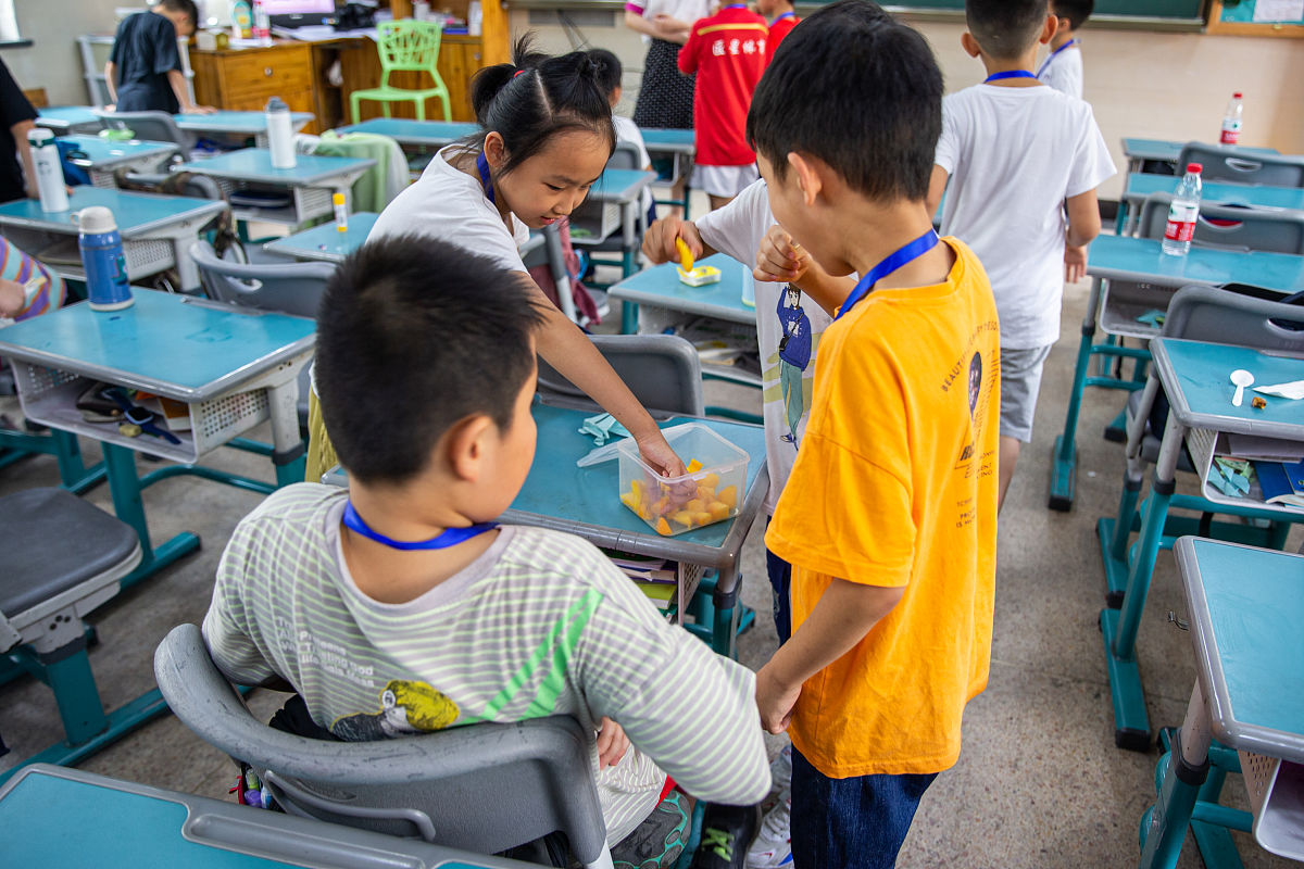 2021年7月19日,杭州,小学生暑期托管服务开展首日,西湖区暑期托管服务