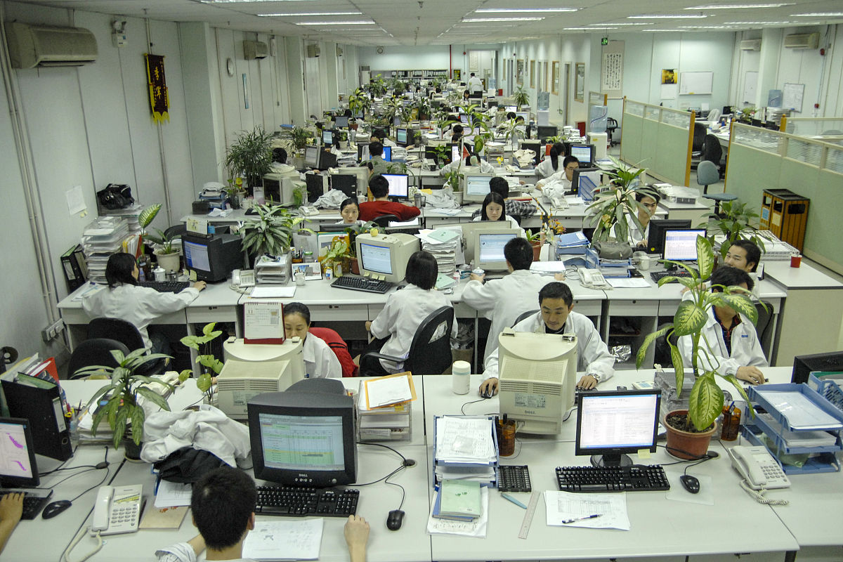 中电科加班事件：揭露中国劳动法困境与加班文化弊端