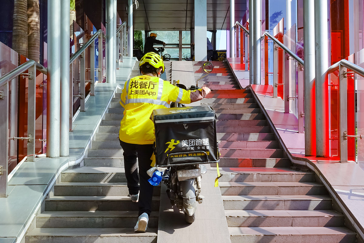 送餐机器人公司排名：谁是外卖配送的领头羊？