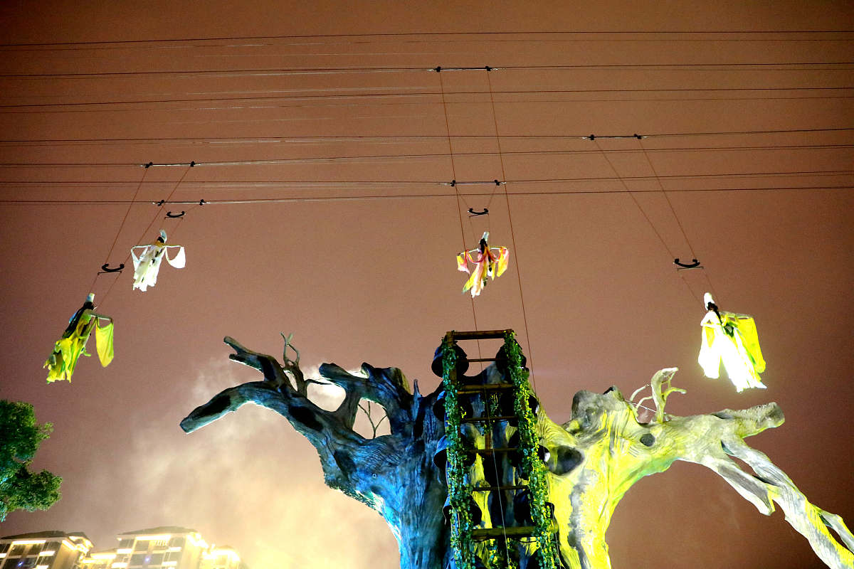 男朋友夸我是仙女下凡，怎么回复？