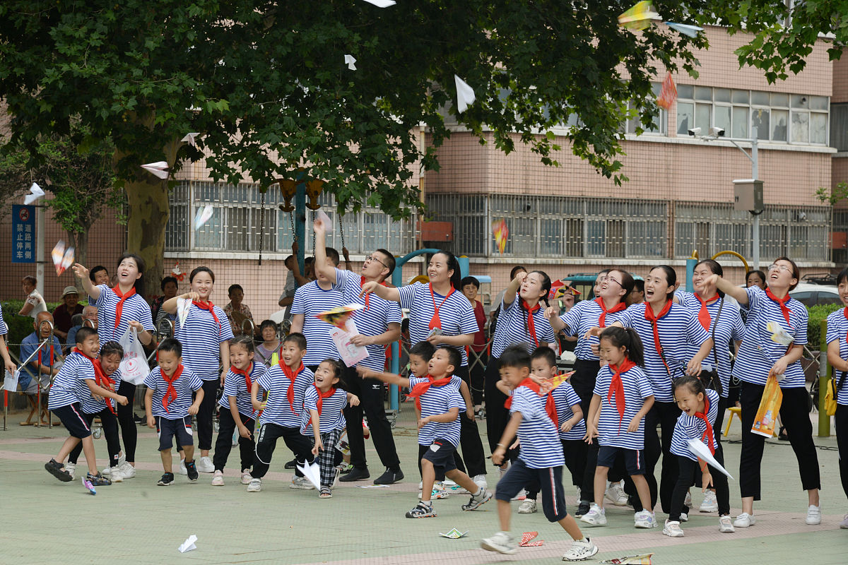 2021年7月7日,山东聊城,茌平区信发幼儿园,"和你一起忆童年"活动现场.