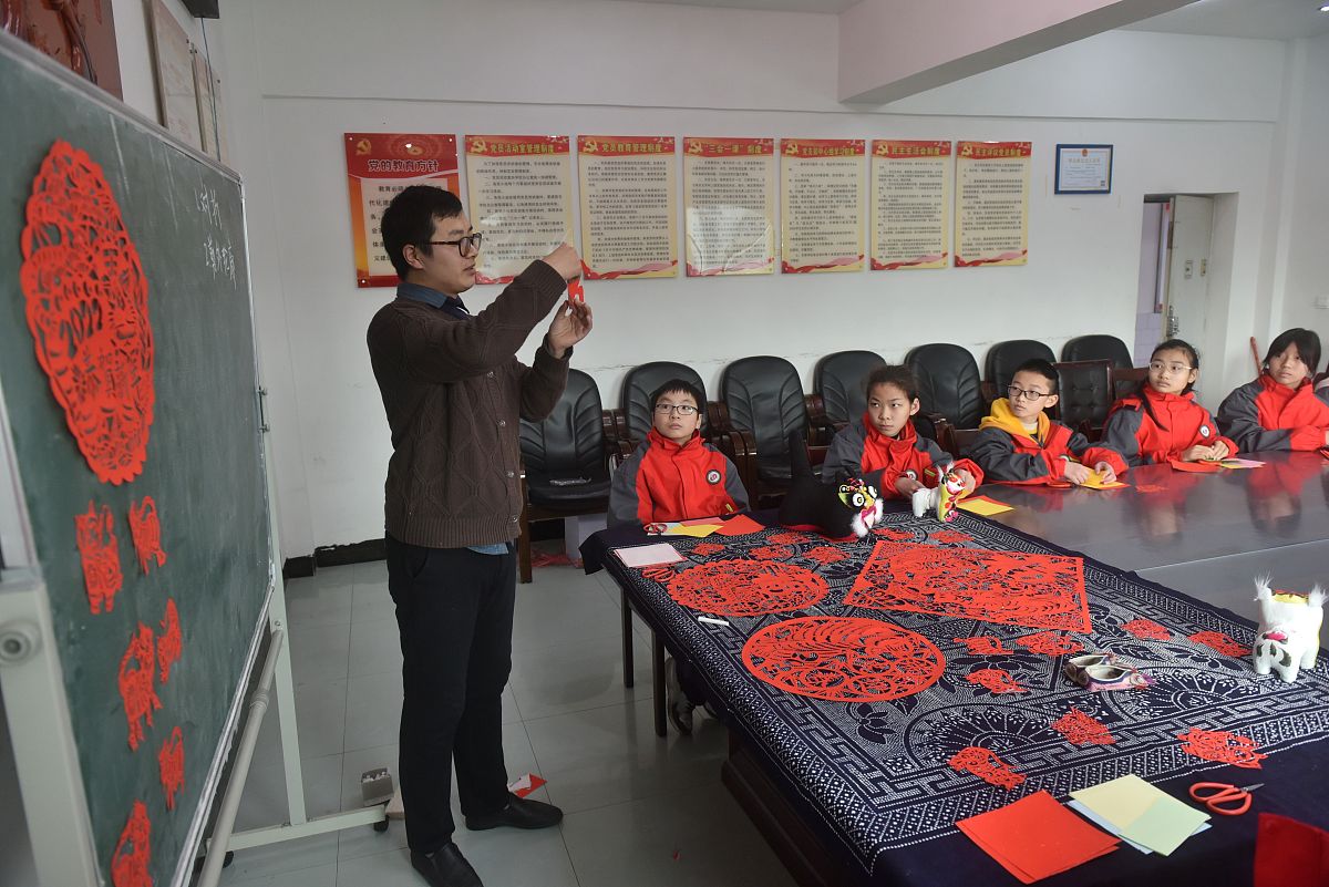 永嘉县四川中学2023年招生电话 - 好不好？