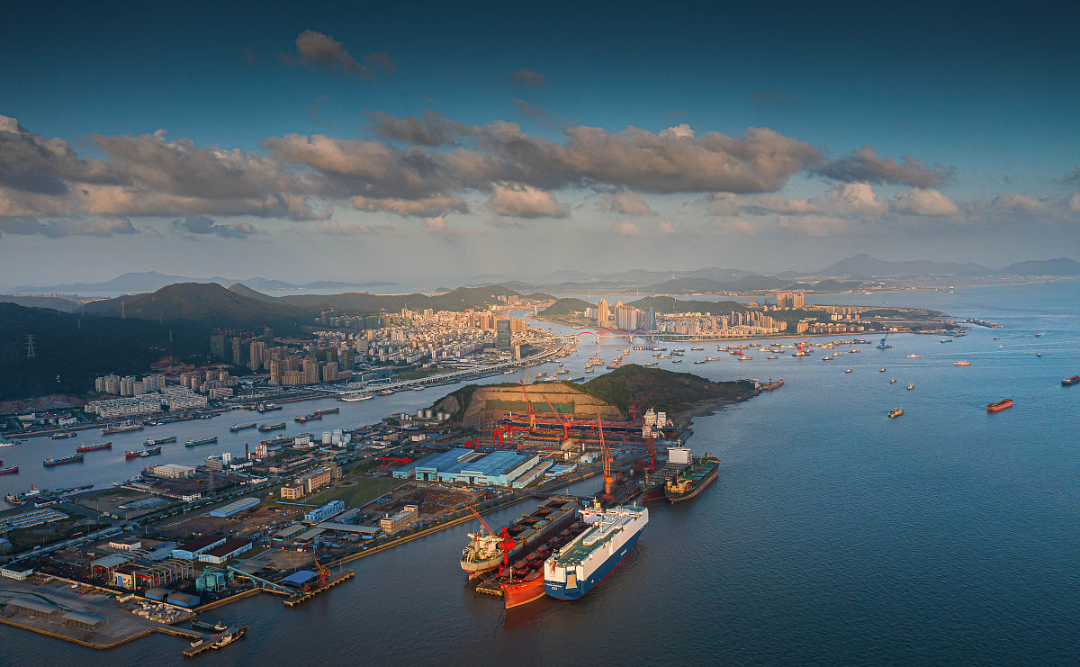 舟山的区域经济发展优势和不足以及未来如何发展