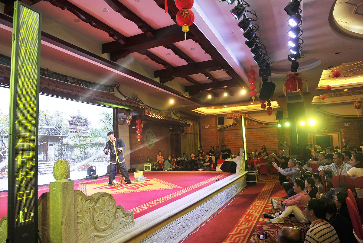 石河子大学历史学专业就业前景分析：传统方向与新兴领域