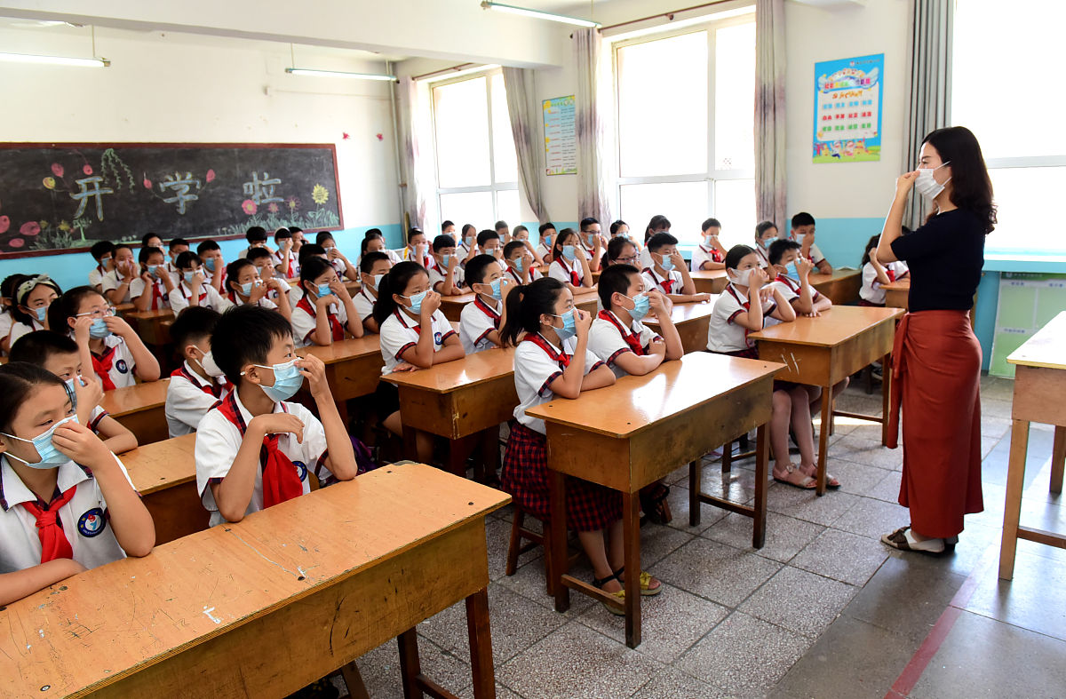 你喜不喜欢颛桥小学请将这句换变成以我的视角出发的话