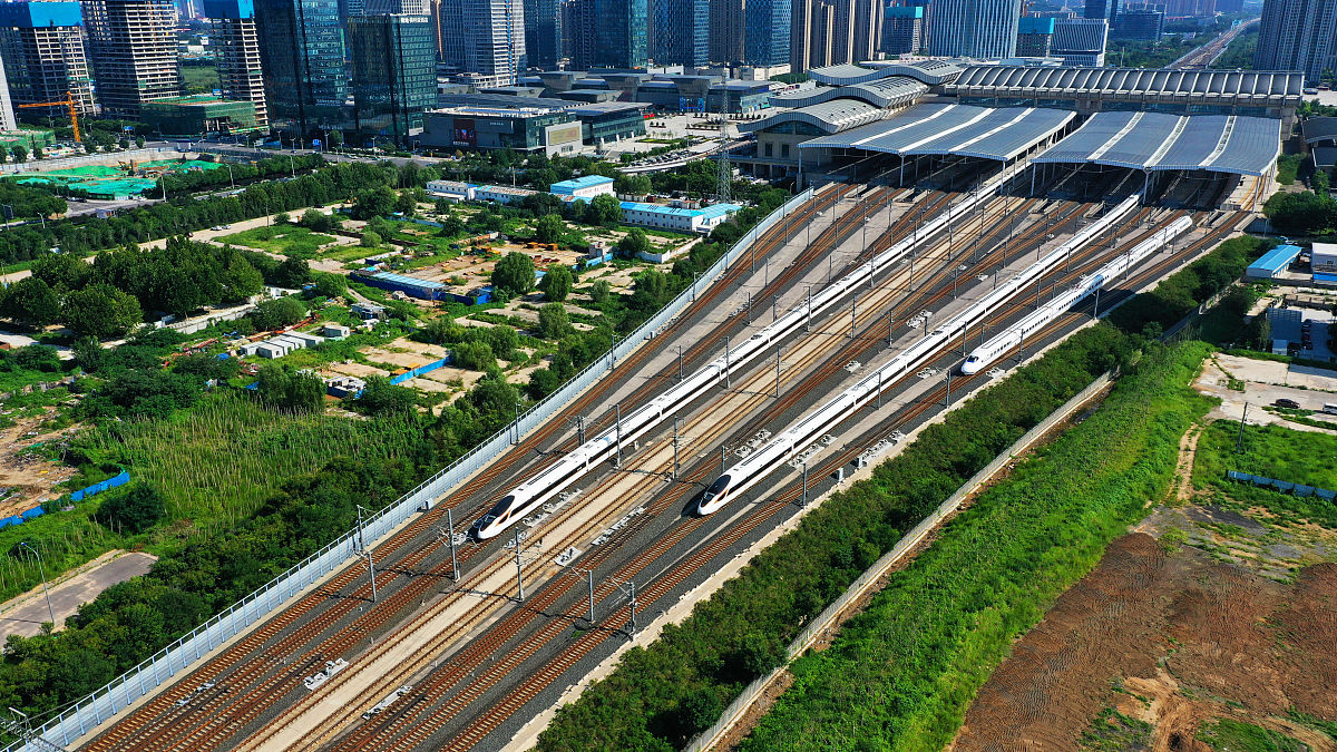 郑开城际高铁：每个站点都是微缩版火车站，提升城市交通枢纽功能