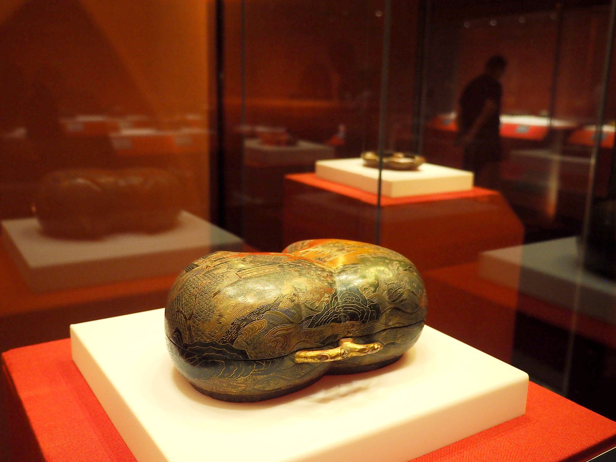 2021年7月11日,北京,《朱艳华绮——故宫博物院藏乾隆朝漆器展》的展