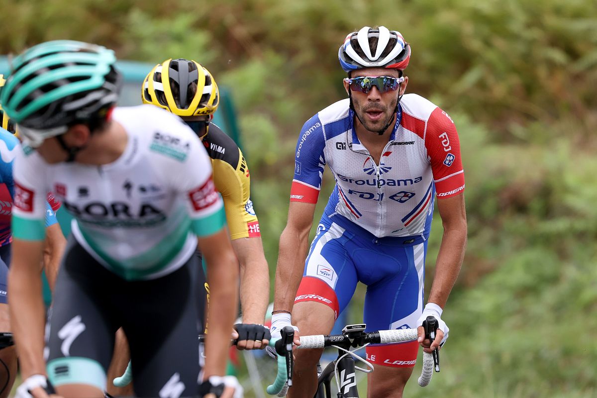 team groupama-fdj rider france's thibaut pinot (r) rides during 