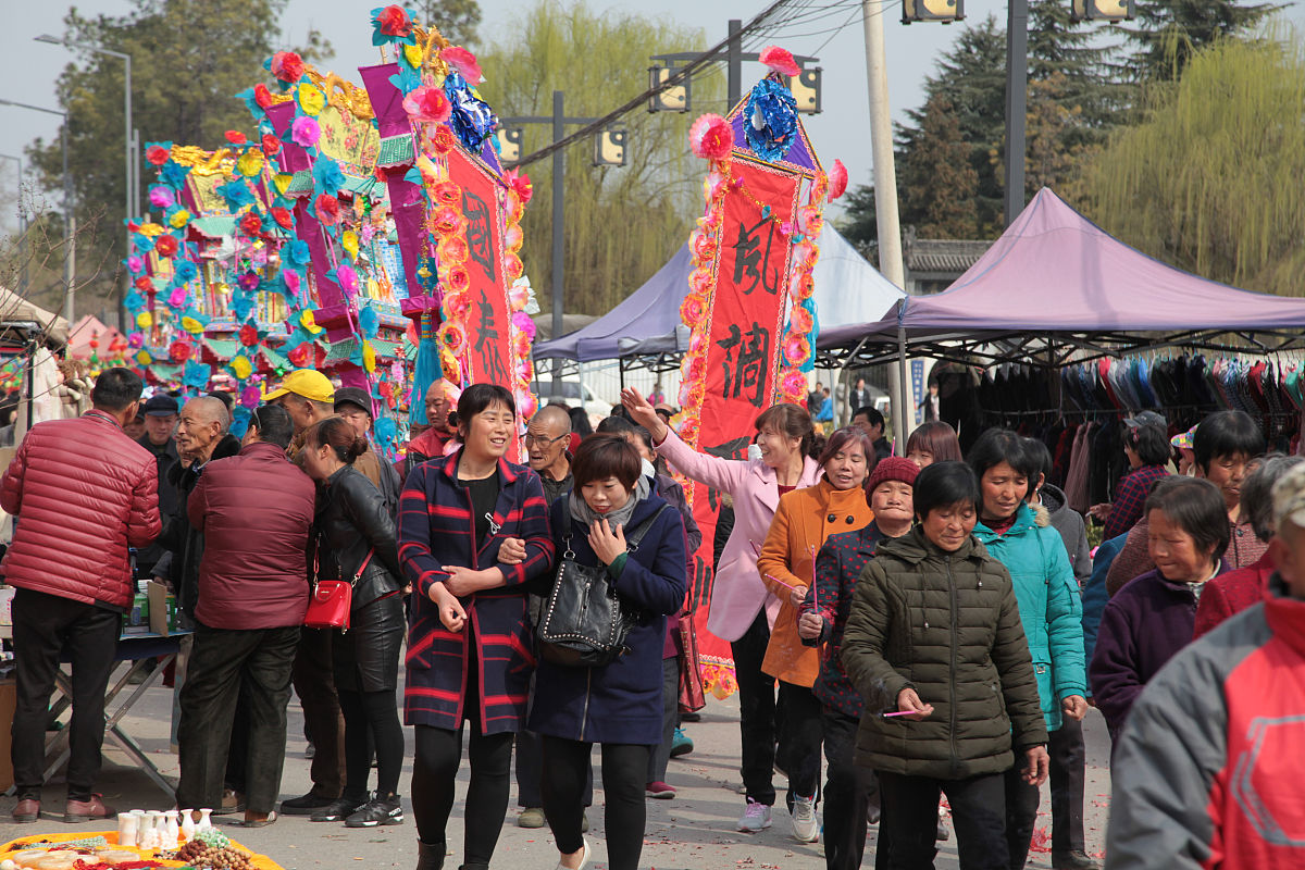 关于家乡节日的论文825字