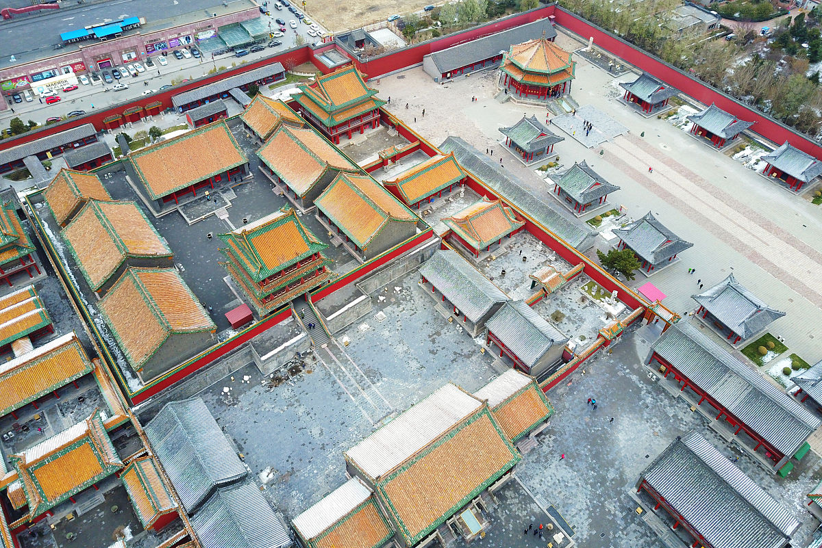 辽宁省交通高等专科学校模具设计与制造专业课程介绍：机械制图、工程材料、模具设计等