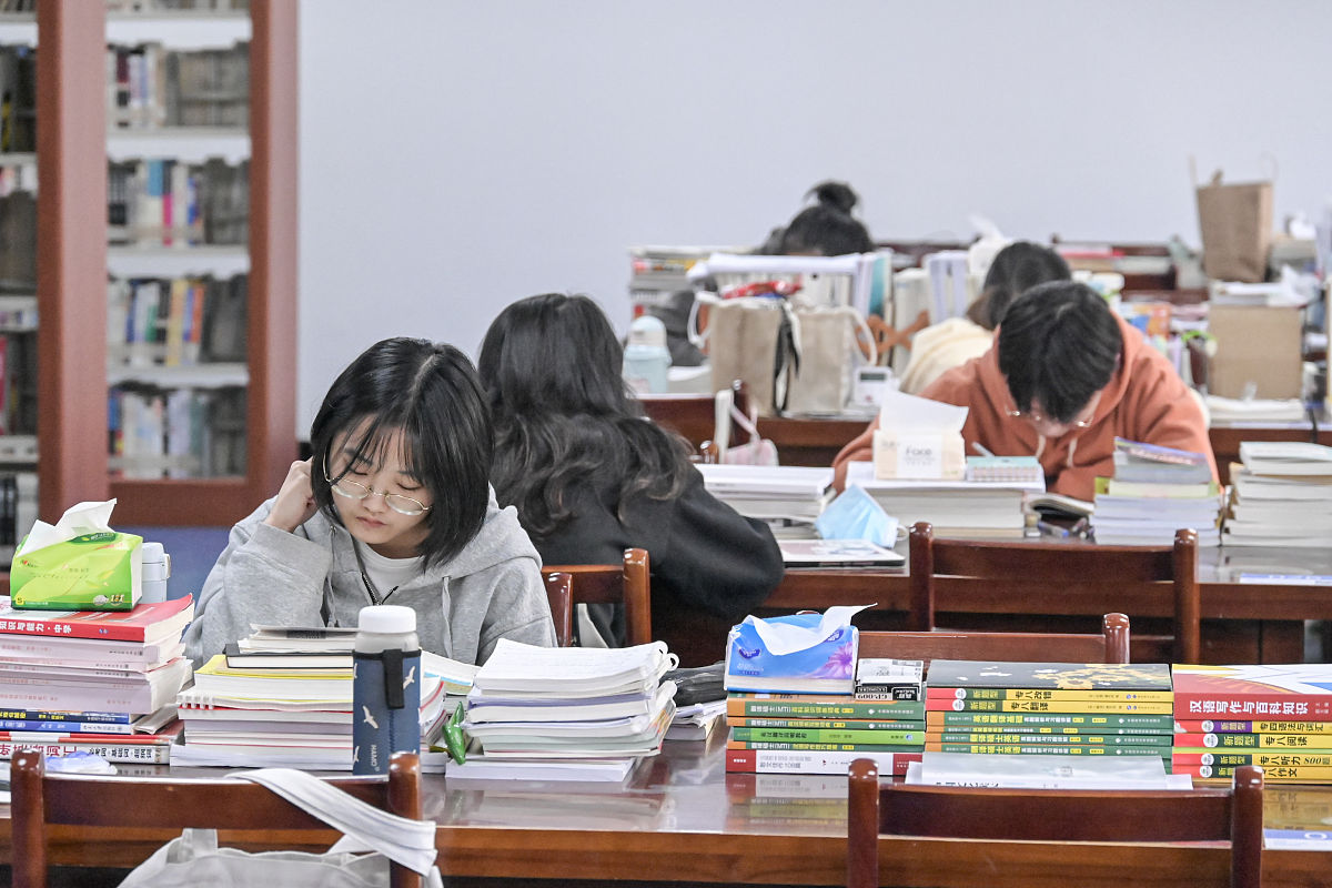 说一下大学生开学之前可能会遇到的困难。