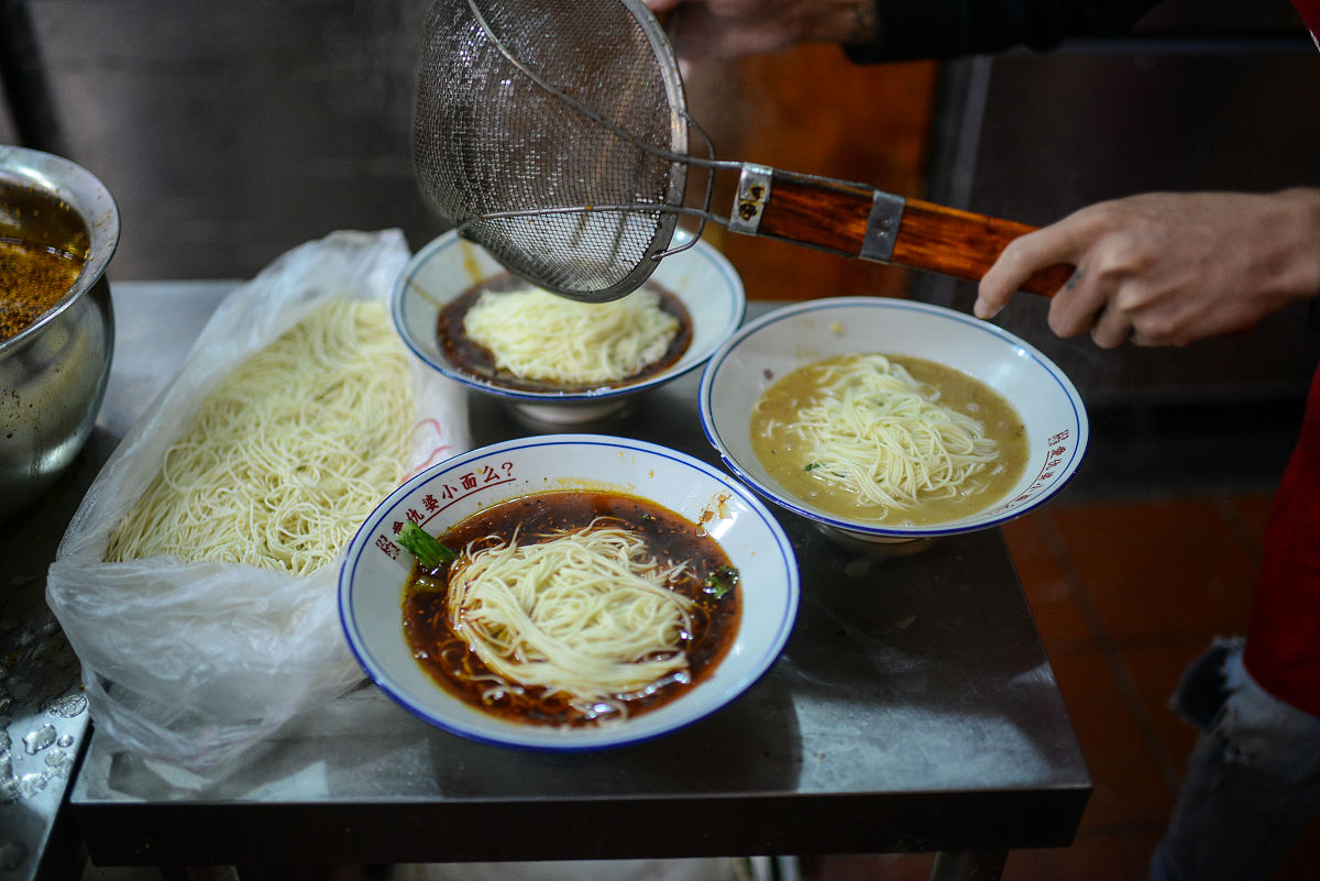 昆明豆腐营卤面馆