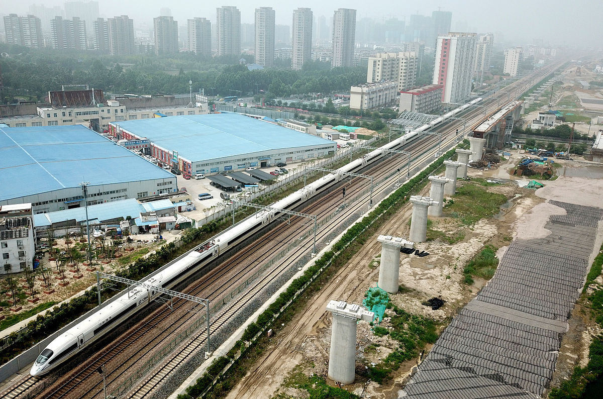 四川铁路技工学校：高铁建设，着眼长远效益