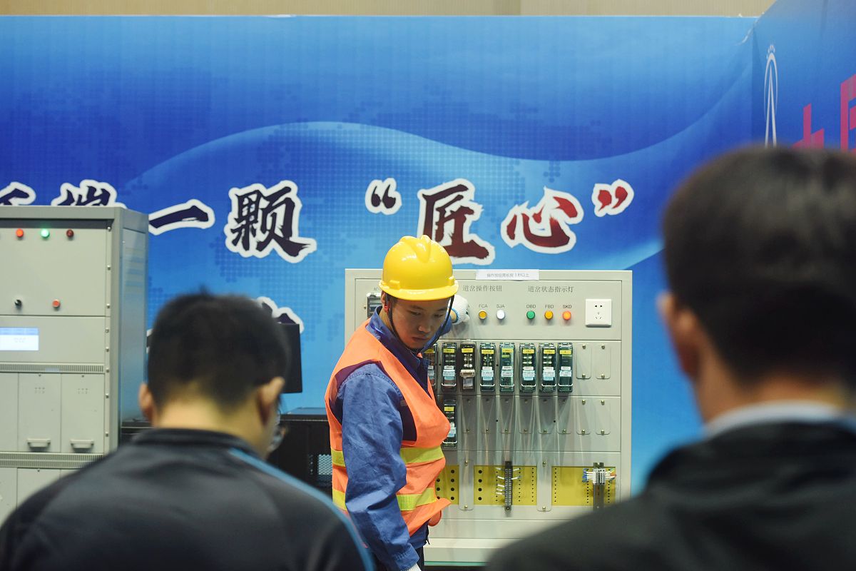 安顺城市服务职业学校轨道交通信号与控制专业课程设置详解