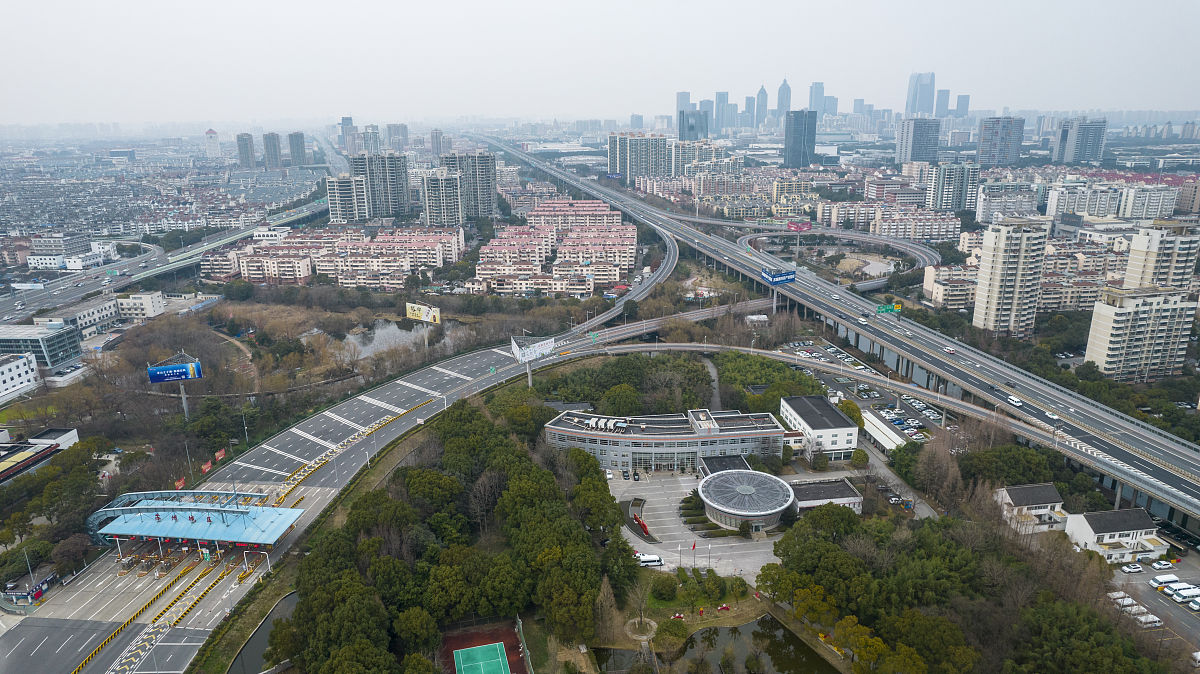 以物流工程专业大学生的身份 写一篇观看国家安全教育公开课之后的心得500字