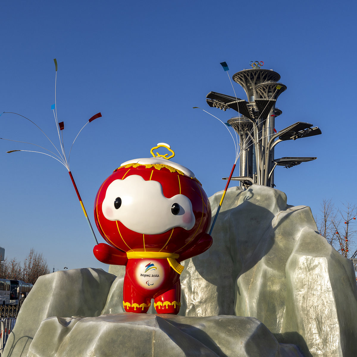 2022年1月15日,北京朝阳,奥体公园,北京2022年冬残奥会吉祥物雪容融,