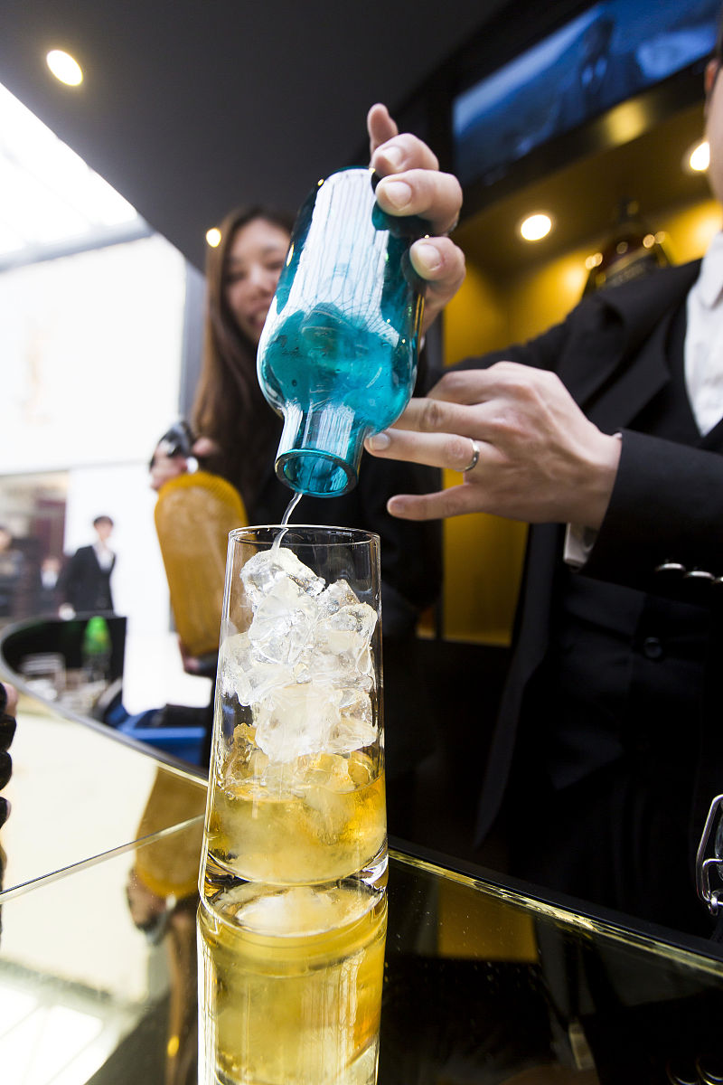 伏特加兑雪碧危险吗