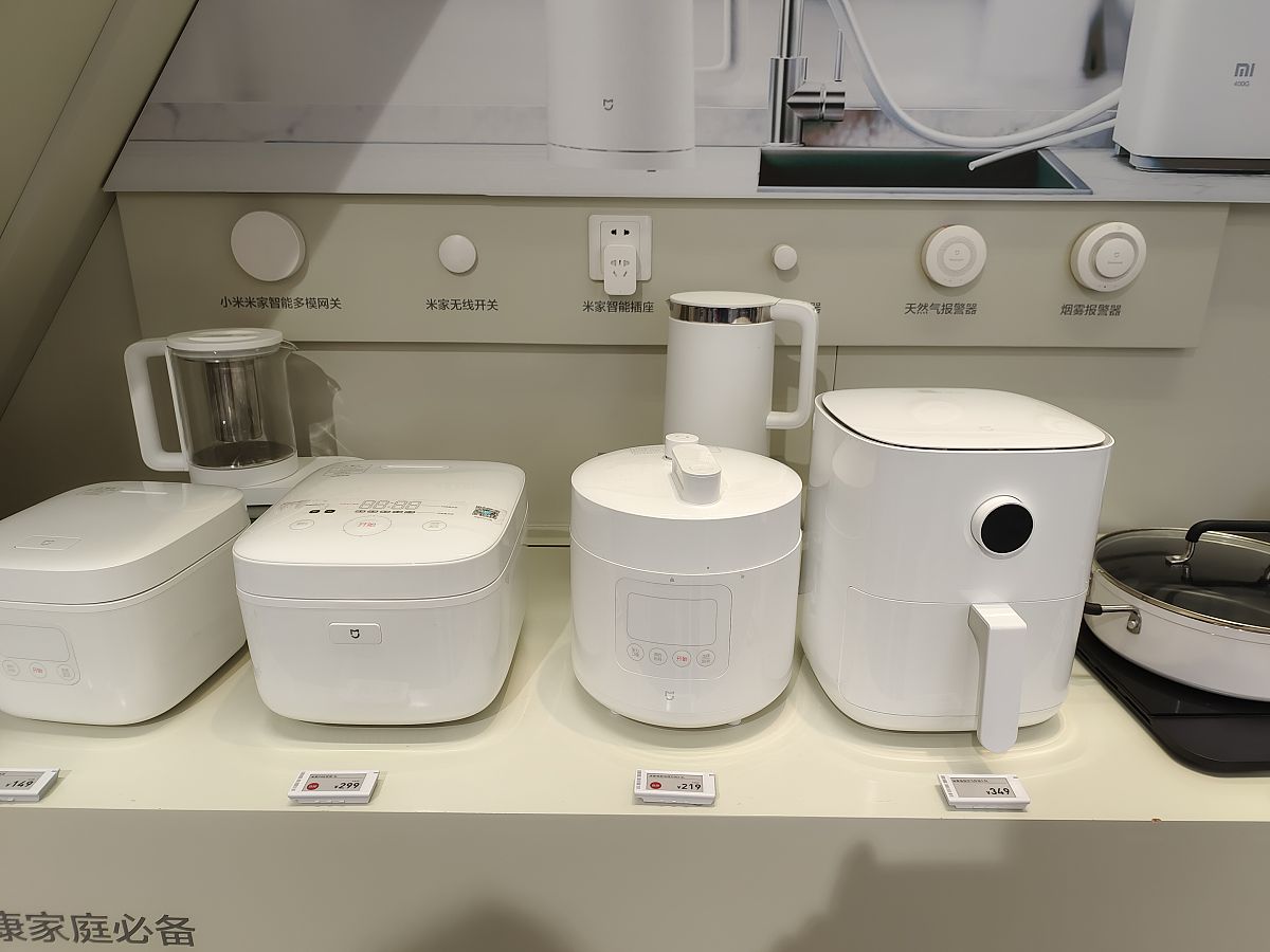 AIYOYA马桶盖灌肠通便功能怎么样？这个马桶盖值不值得买或者有什么其他通便功能的马桶盖推荐的？比如海尔和松下的智能马桶盖怎么样？