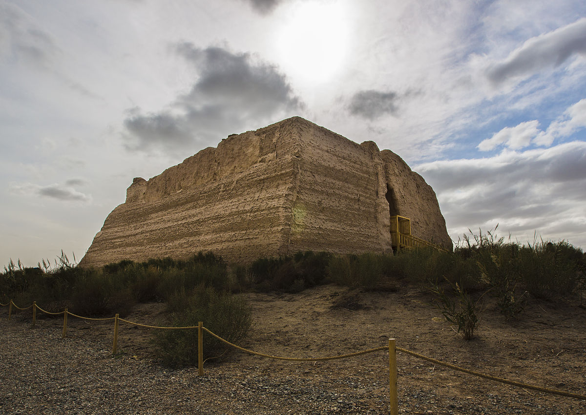 描写武威市凉州的古诗词和成语。