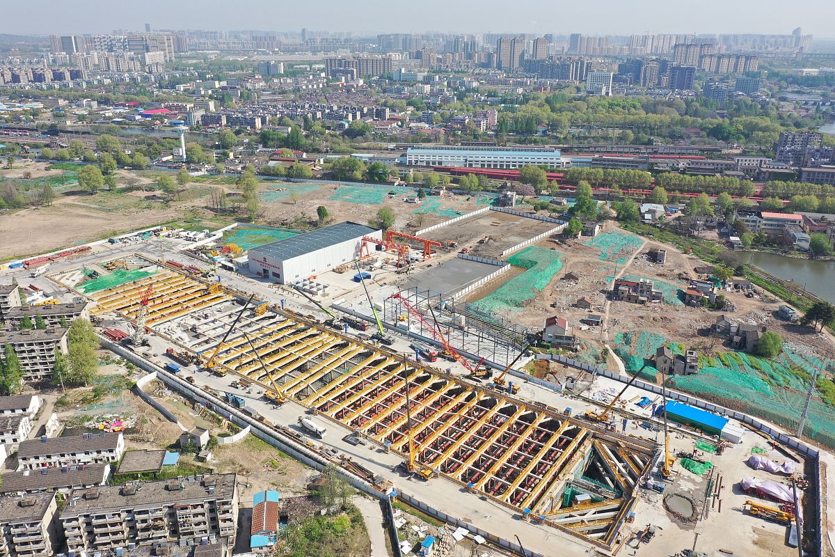 南京工业技术学校2021年专业设置：机械、电子、计算机等热门专业