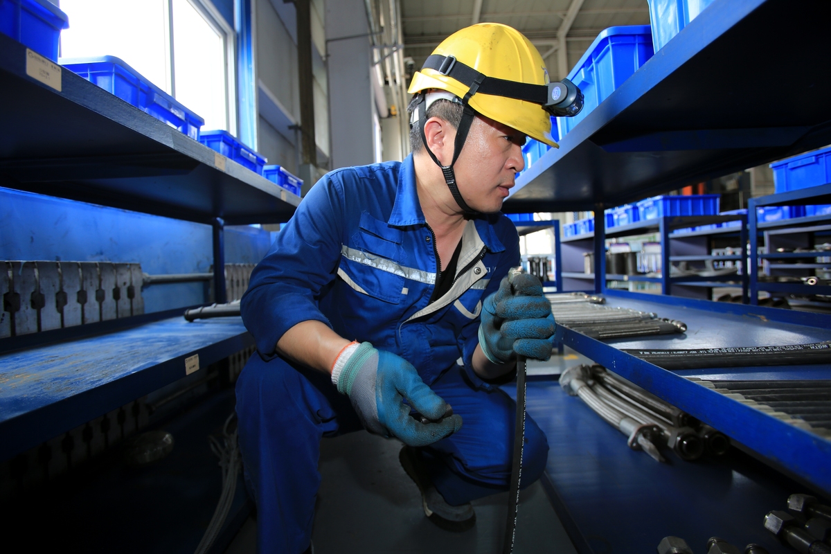 铁路男生学什么专业好？热门专业排行榜及未来趋势