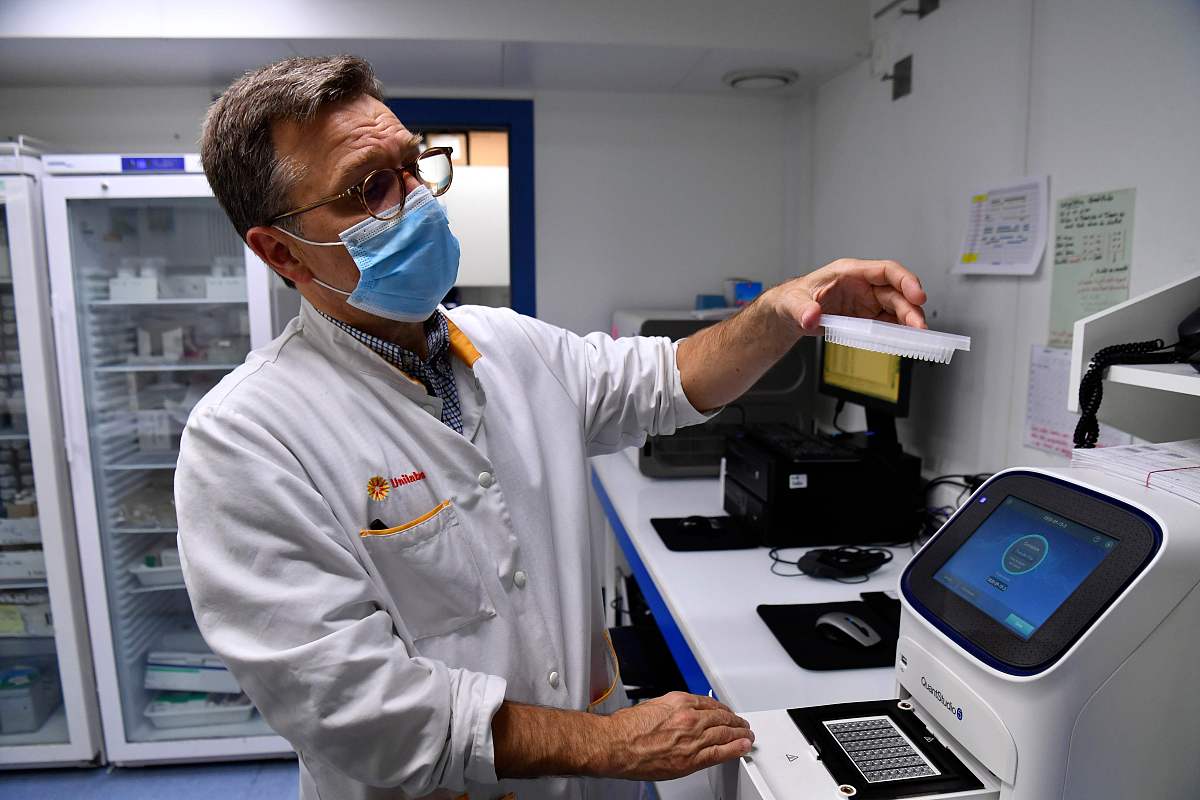 文莱食品微生物检测方法：传统培养与分子生物学技术