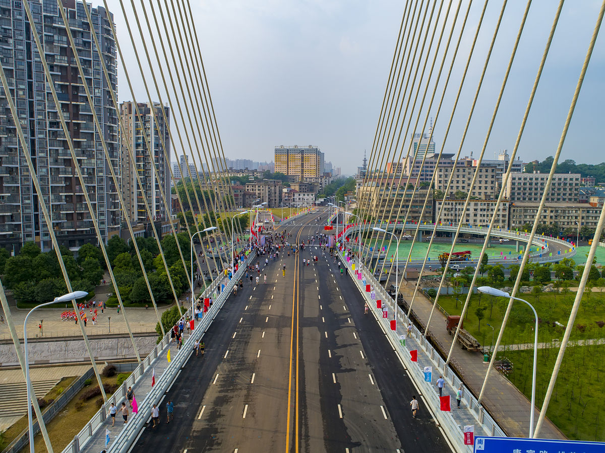 益阳的媒体曝光平台有哪些｜益阳媒体曝光求助热线是多少 要求：创建一篇1500至2000字的解决方案