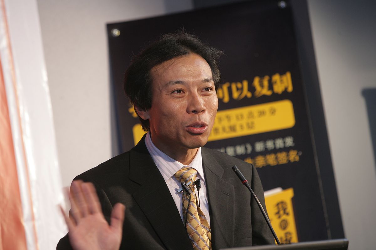国防教育启迪自我：领导力、团队合作和人生规划