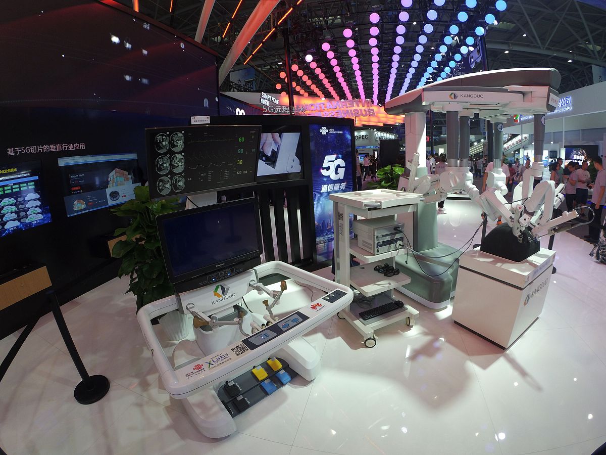 重庆2022年男生读什么电子商务学校好