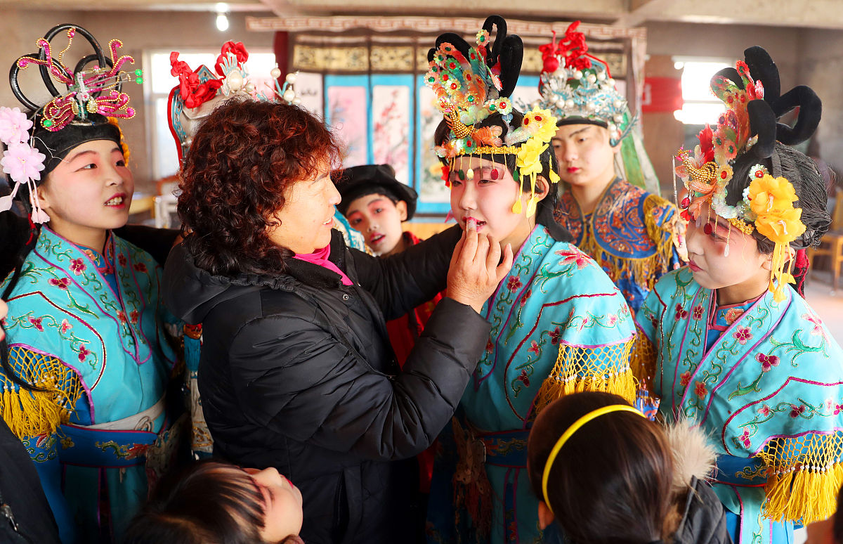 都匀工商管理学校2019年招生办联系电话 - 联系我们